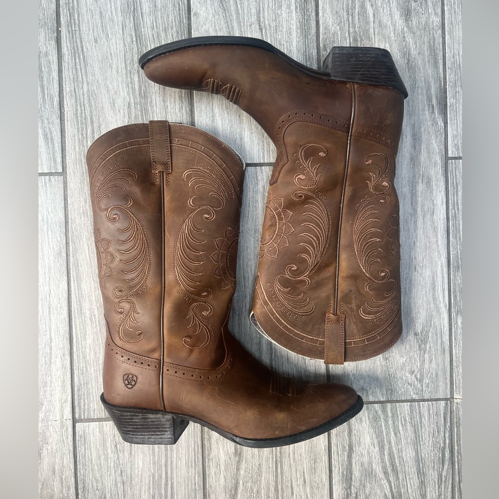 Ariat cowboy boots